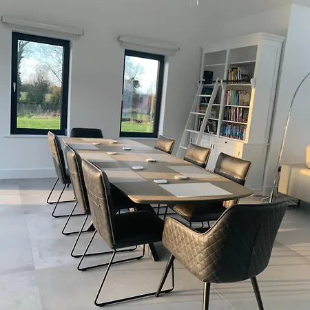 Red Sheds Portarlington فيلة Ballymorris