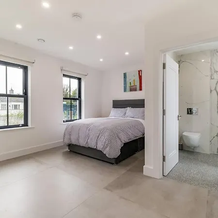 Red Sheds Portarlington فيلة Ballymorris