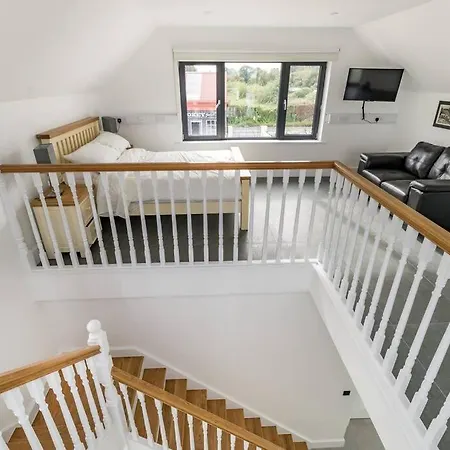 Villa Red Sheds Portarlington