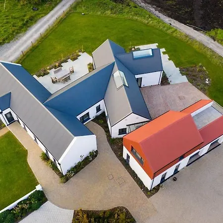 فيلة Red Sheds Portarlington *