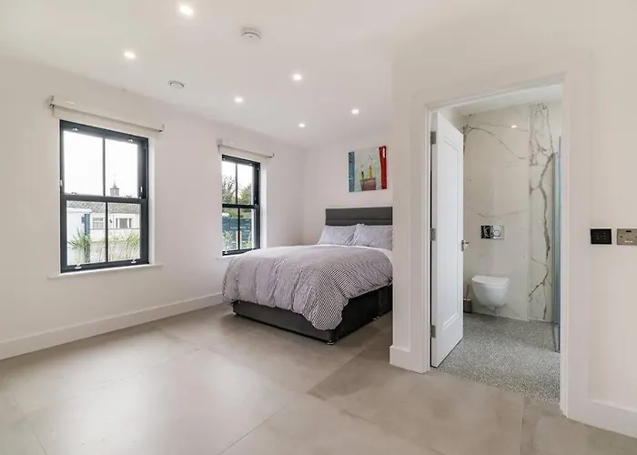 Red Sheds Portarlington Villa Ballymorris