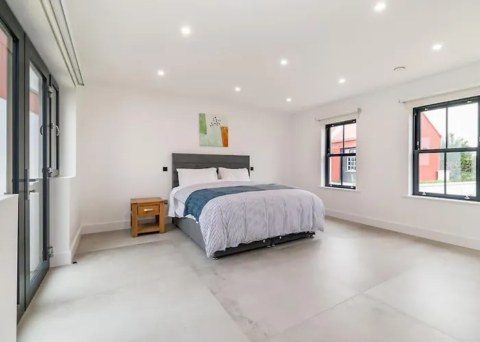 Villa Red Sheds Portarlington *