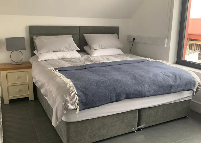 Red Sheds Portarlington Villa *